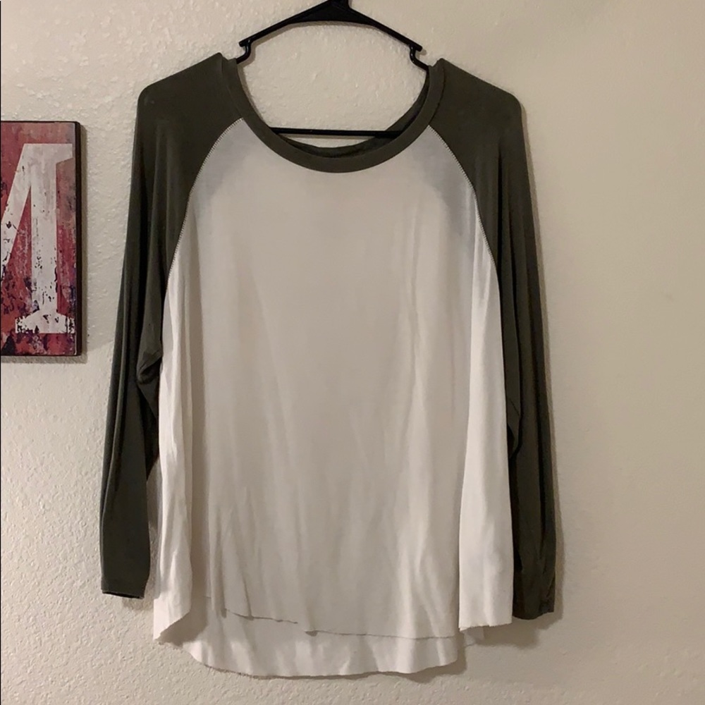 American eagle super soft half sleeve